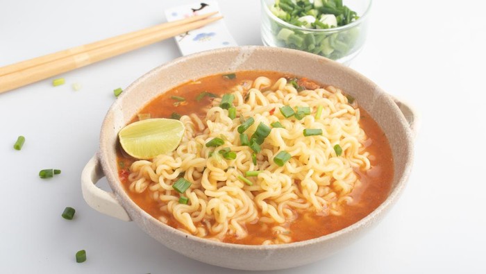 1766984837584-ilustrasi-mi-instan_169