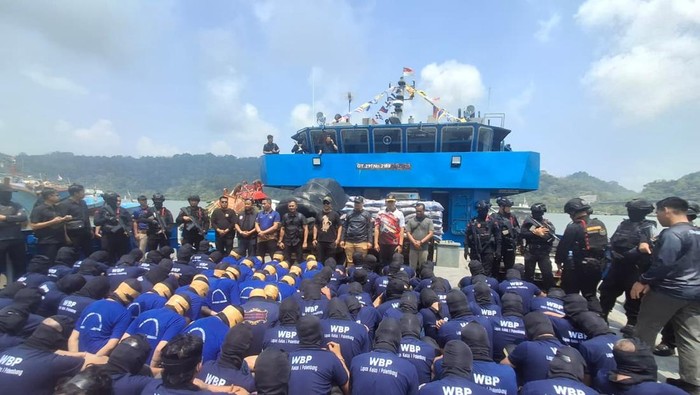 1767027954911-napi-high-risk-dipindahkan-ke-lapas-nusakambangan-1756020277713_169