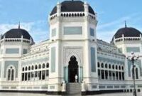 1767049503729-masjid-raya-al-mahsun-laman-disbudpar-sumut_169