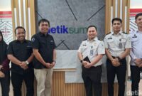 1767805586043-perwakilan-kanwil-ditjen-imigrasi-sumut-saat-datang-ke-markas-detiksumut-di-jalan-hayam-wuruk-medan-dwi-puspa-handayanidetikco-1767796503914_169