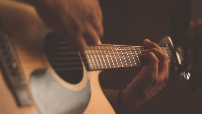 1768151174831-chord-dan-lirik-lagu_169