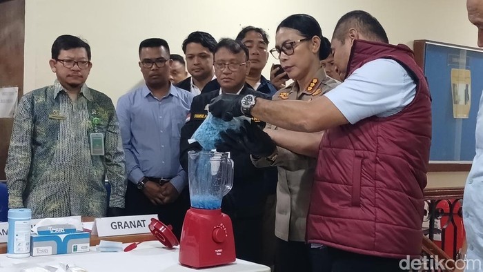 1768475232522-pemusnahan-barang-bukti-narkoba-yanng-diungkap-ditresnarkoba-polda-keprialamudin-hamapudetiksumut-1768457500870_169