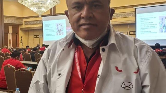 1769079998805-ketua-fraksi-pdip-dprd-sumut-mangapul-purba-2_169