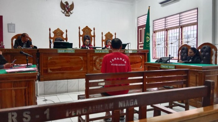 1769123143232-foto-sidang-tuntutan-di-ruang-kartika-medan-kamis2212026-juita-sinuhajidetiksumut-1769101530357_169