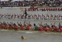 1769188032279-semarak-festival-pacu-jalur-2025-di-sungai-kuantan-1755698504491_169