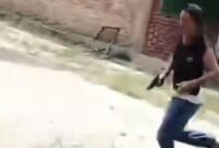 1769425581370-viral-pria-diduga-kades-di-paluta-todongkan-pistol-ke-warga-screenshot-video-viral-1769413143090_169