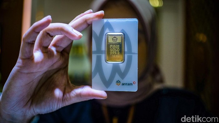 1769490393486-waduh-harga-emas-tembus-rekor-termahal-hari-ini-4_169